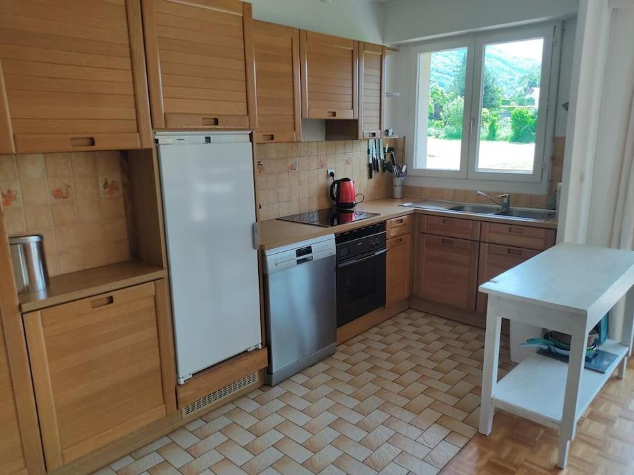 Bel Appartement Au Calme A 5 Minutes Du Village Menthon-Saint-Bernard Exteriör bild